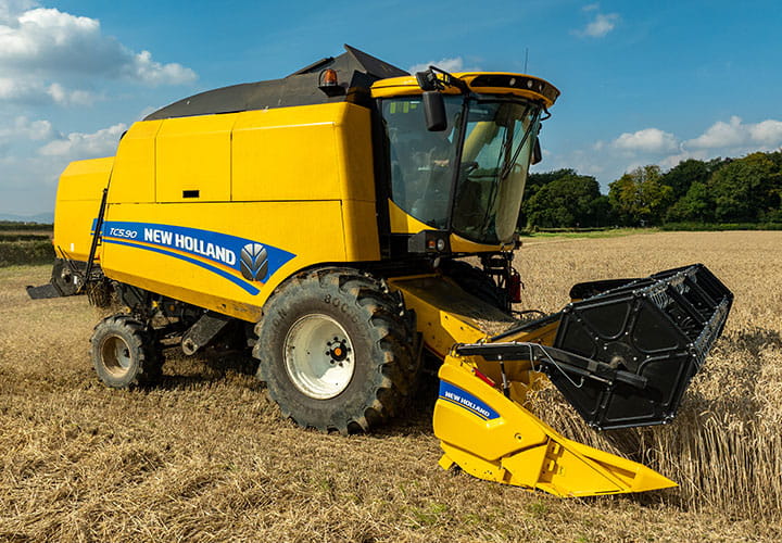 Pneus pour moissonneuses batteuses Mitas